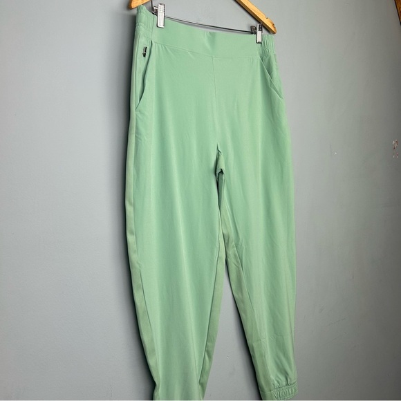 ATHLETA women’s Brooklyn joggers pants size 16 lightweight Quick dry zip pockets - Picture 4 of 16